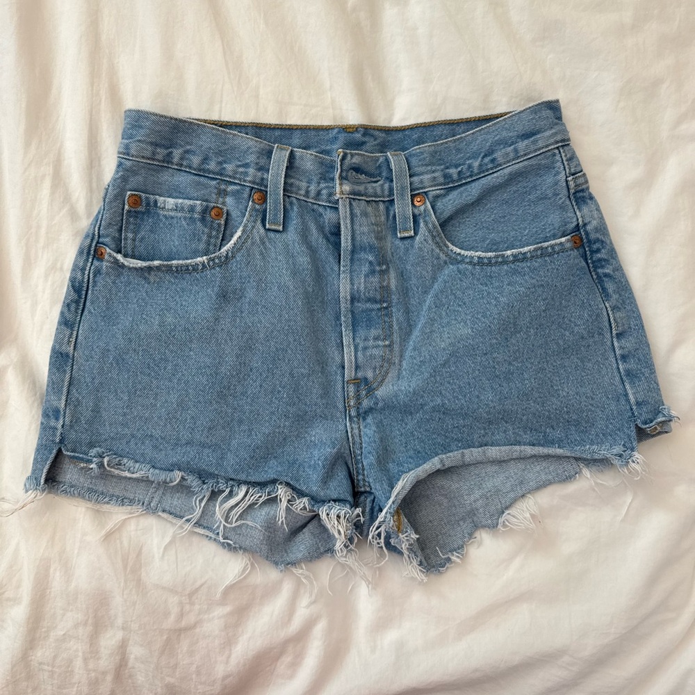Levi's vintage distressed Denim Jean Shorts size 24 or 25